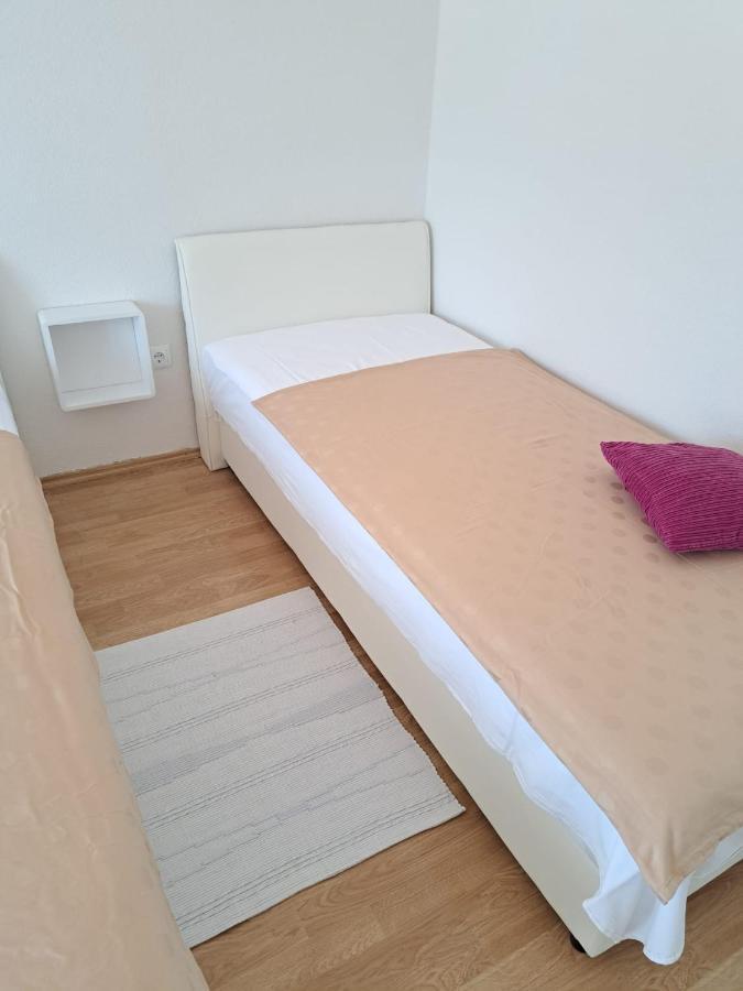 Apartments Andelic Vinišće Zewnętrze zdjęcie