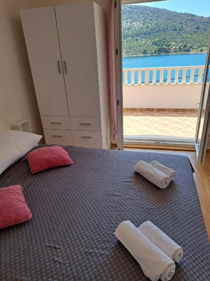 Apartments Andelic Vinišće Zewnętrze zdjęcie