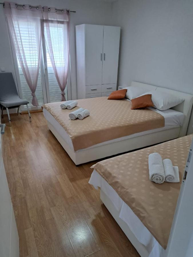 Apartments Andelic Vinišće Zewnętrze zdjęcie