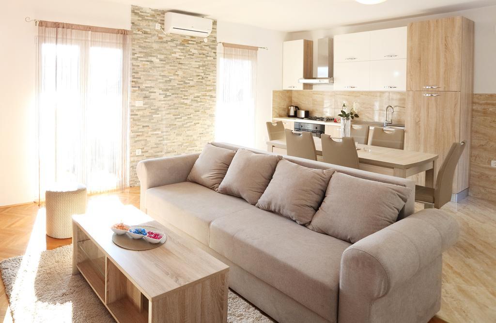 Apartments Andelic Vinišće Zewnętrze zdjęcie